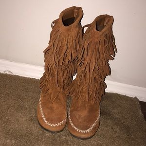 Brown fringed boots